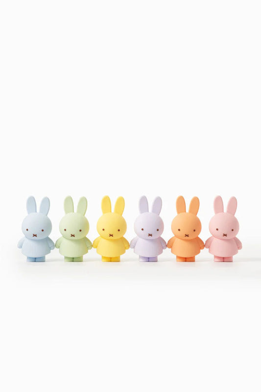Master Toys & Novelties 42119 Miffy Goes Pastel Blind Box