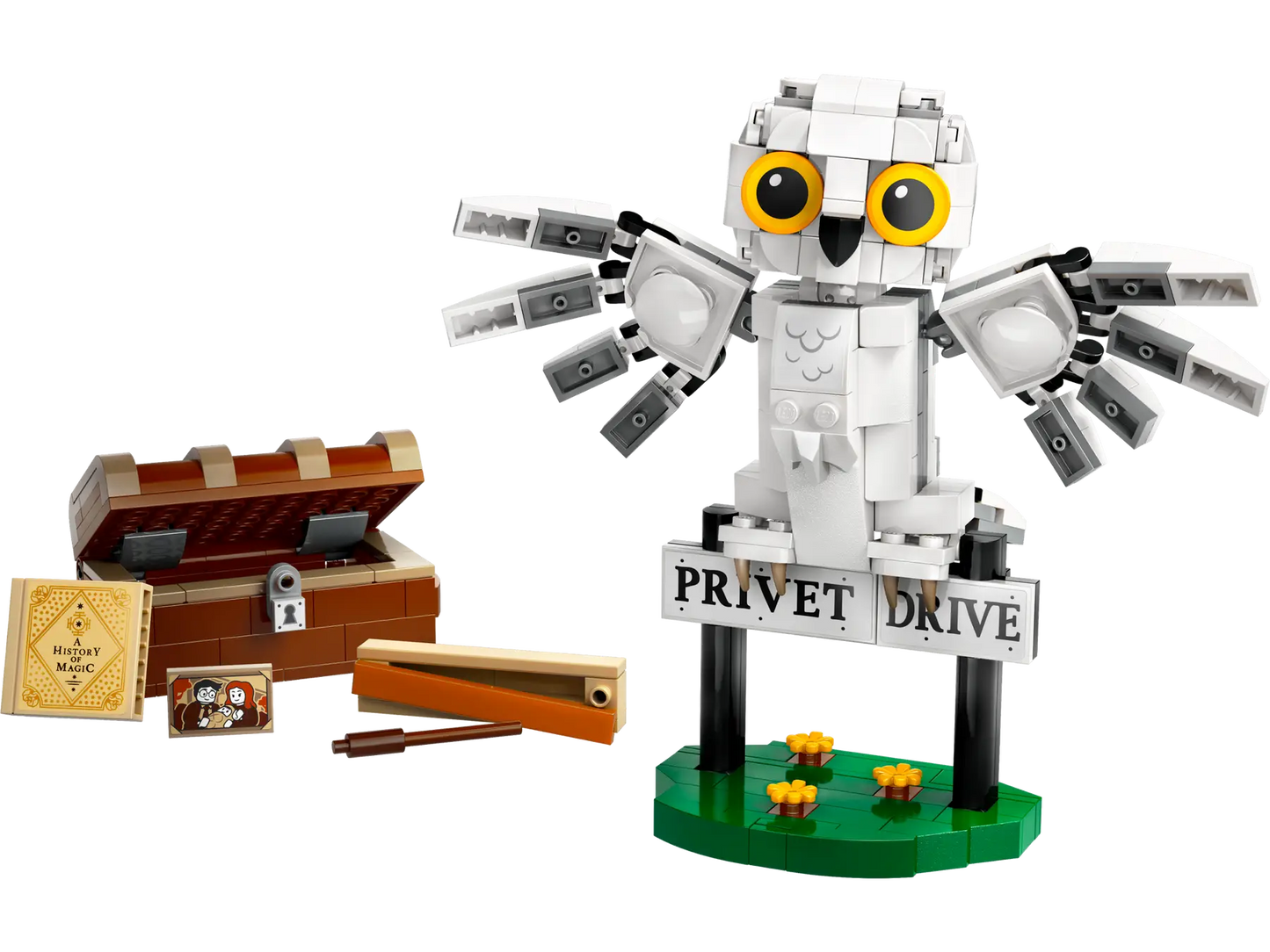 LEGO® Harry Potter™ 76425 Hedwig™ at 4 Privet Drive