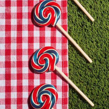 Hammonds Candy Co Strawberry Lollipops
