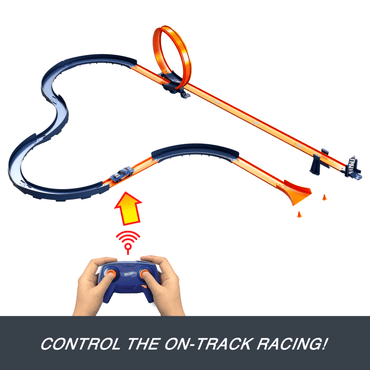 Mattel Hot Wheels RC Speed Challenge Track Set & Battery-Powered Remote-Control 1:64 Scale Toy Car, 30+ Pieces Of Track