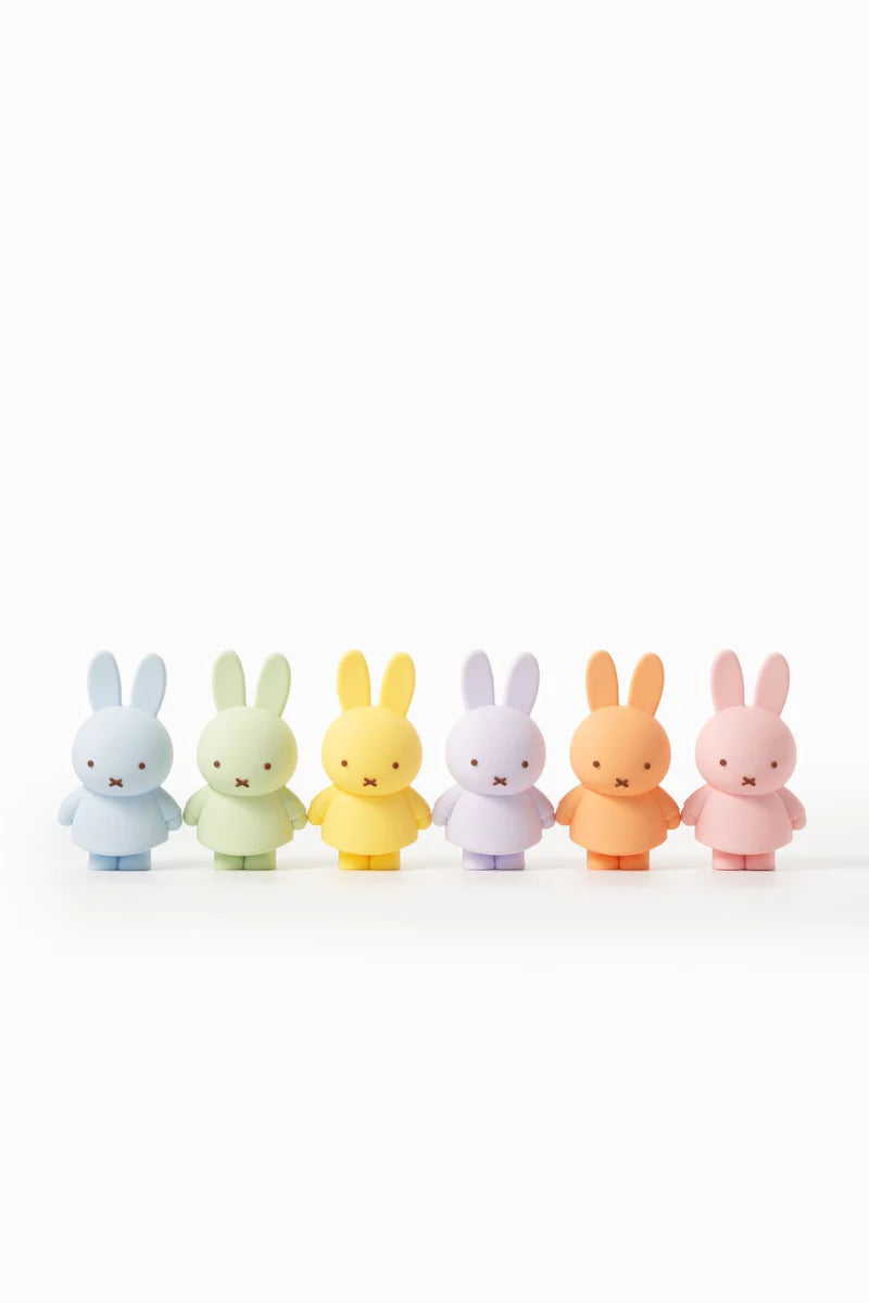 Master Toys & Novelties 42119 Miffy Goes Pastel Blind Box