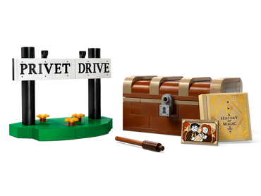 LEGO® Harry Potter™ 76425 Hedwig™ at 4 Privet Drive