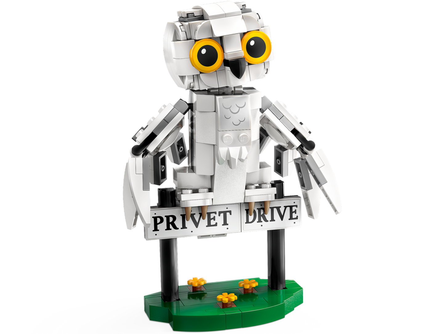 LEGO® Harry Potter™ 76425 Hedwig™ at 4 Privet Drive