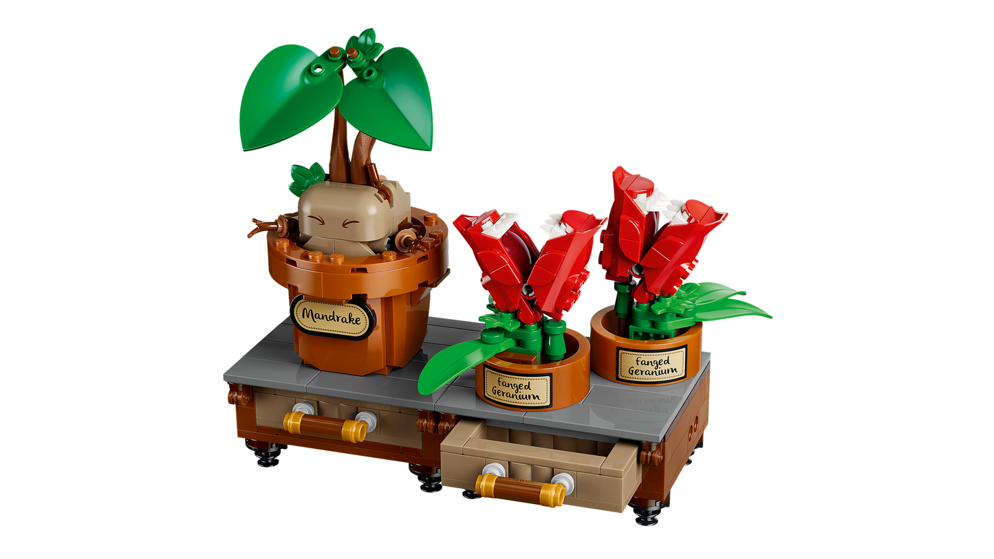 LEGO® 76474 Harry Potter™ Hogwarts™ Herbology Plants