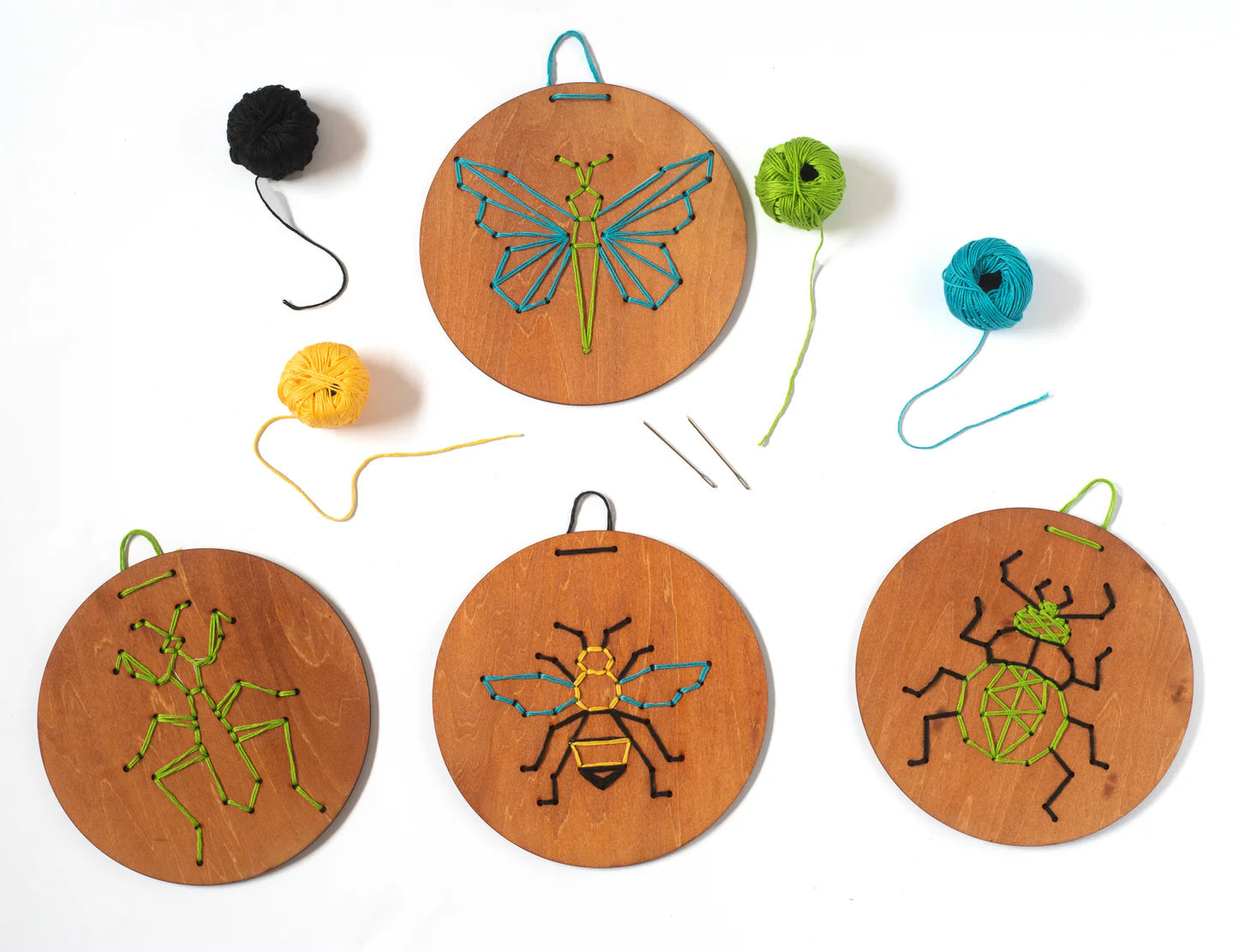 Nova Wood Embroidery Kit - Insects