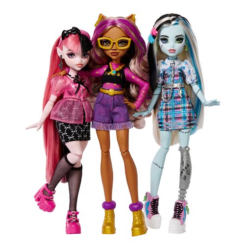 Mattel Monster High Day Out Doll (Random Color Assortment 1pc)