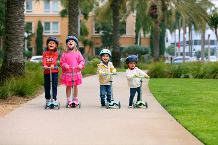 Micro Mini Glow Plus LED Scooter (Frosty Pink)