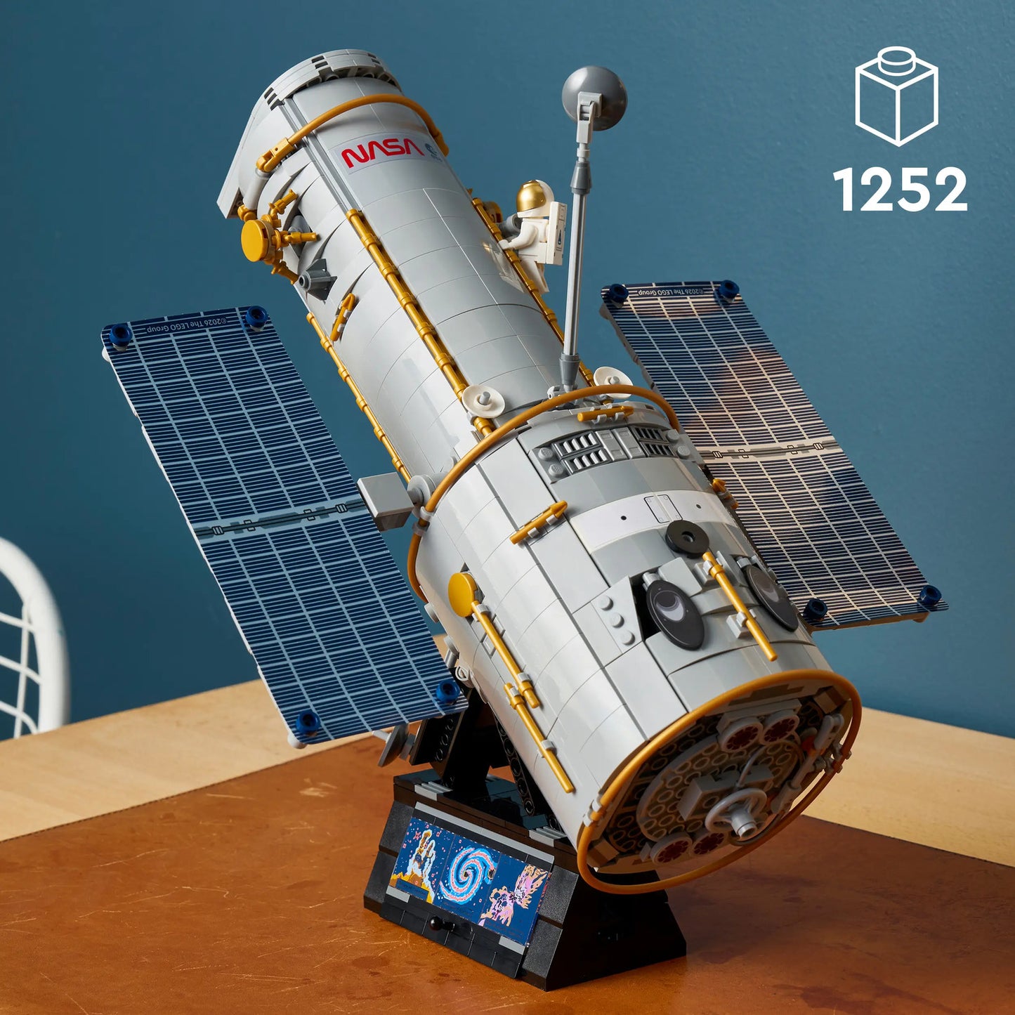 LEGO® Icons Hubble Space Telescope