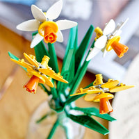 LEGO® Flowers: Daffodils