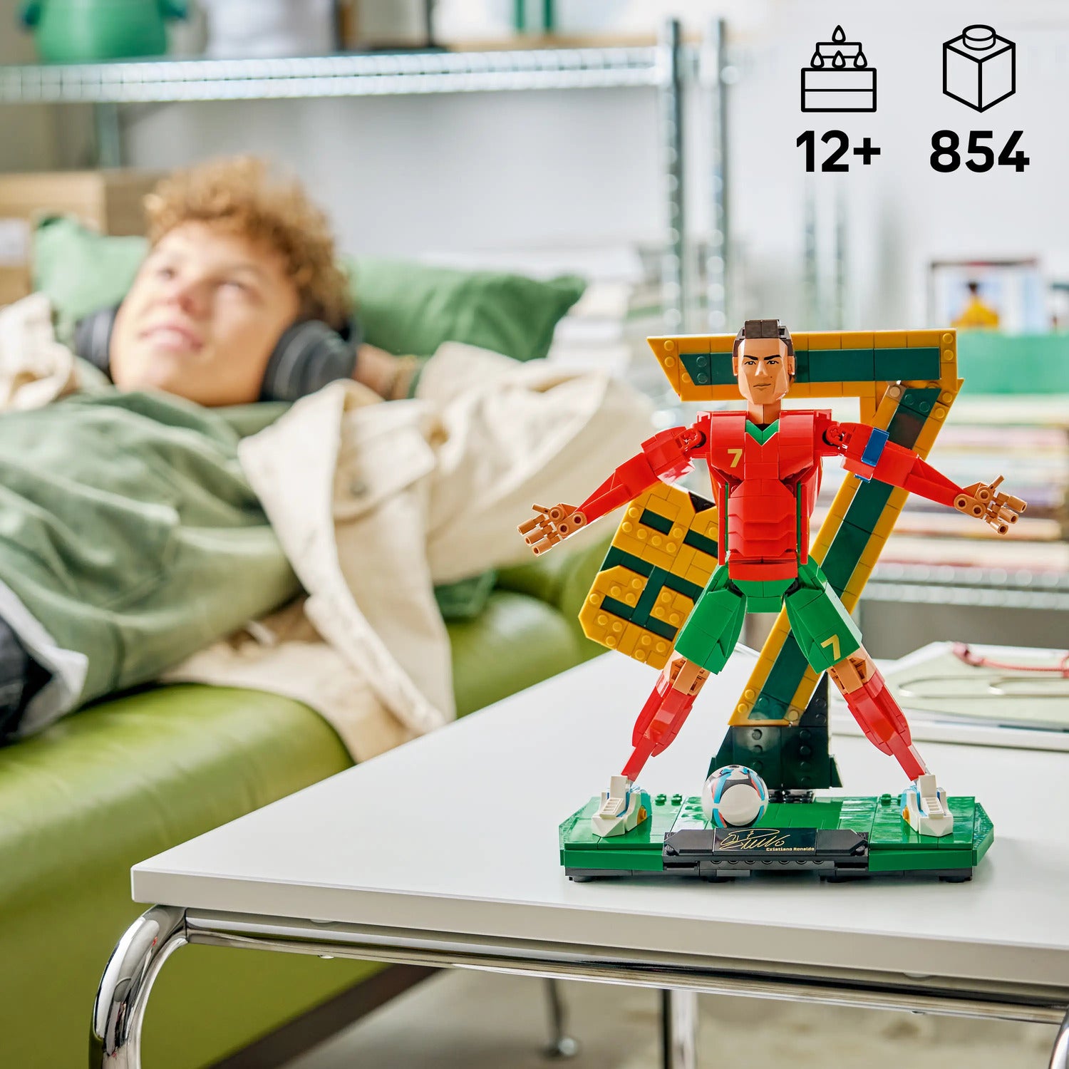 LEGO® Editions Cristiano Ronaldo – Soccer Legend