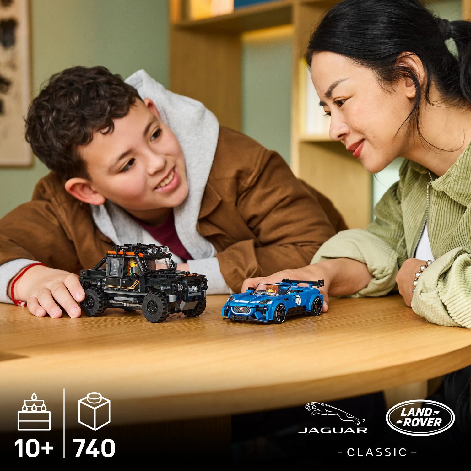 LEGO® Speed Champions Jaguar Project 7 & Land Rover Defender
