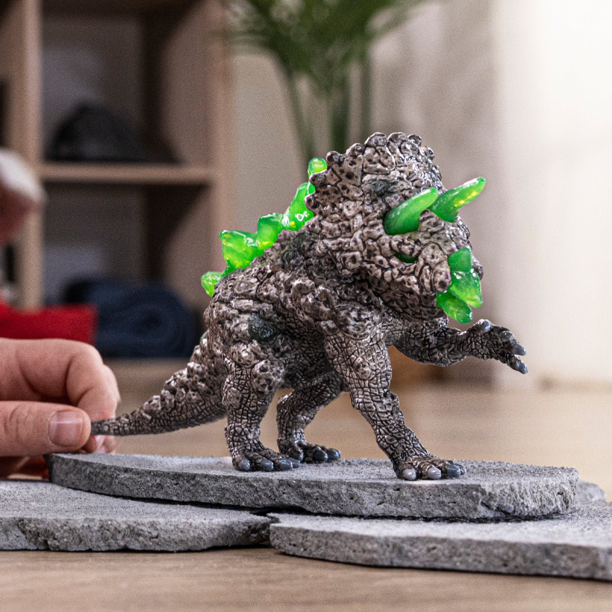 schleich ELDRADOR CREATURES Stone Triceratops