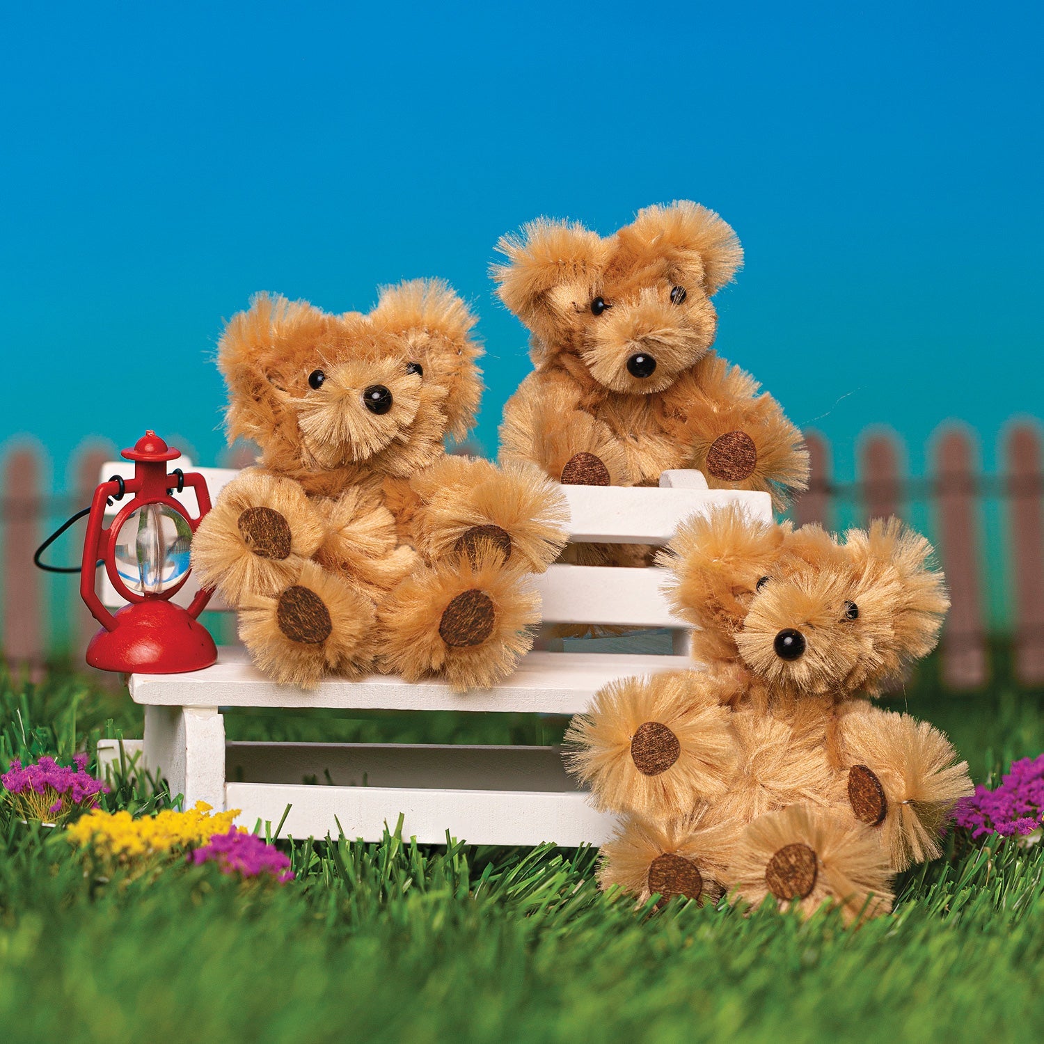 KLUTZ DIY Miniature Cozy Bear Cabin – TimbukToys