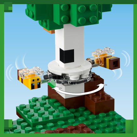 LEGO® Minecraft: The Bee Cottage